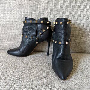 Valentino Rockstud Leather Ankle Booties Black Gold – Size 38